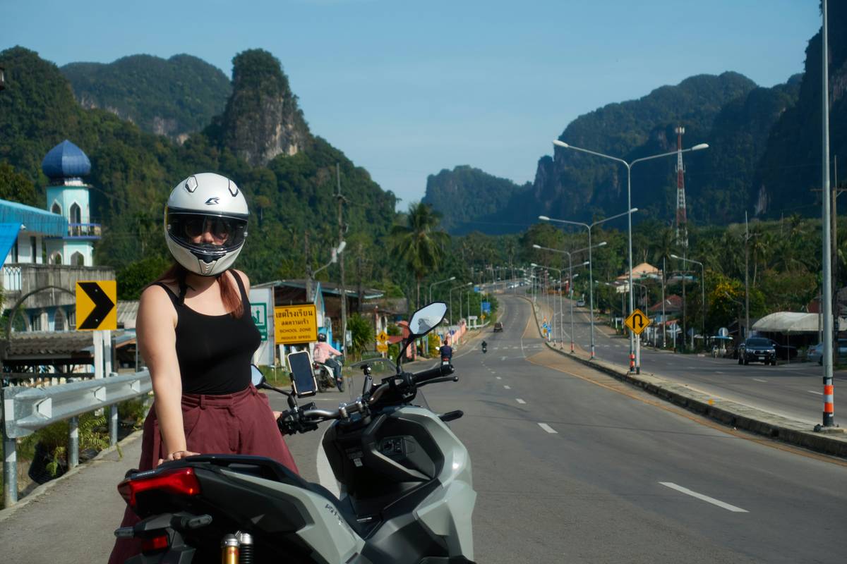 Chart showing the rising trend of motorcycle thefts and the importance of Theft Protection Policies